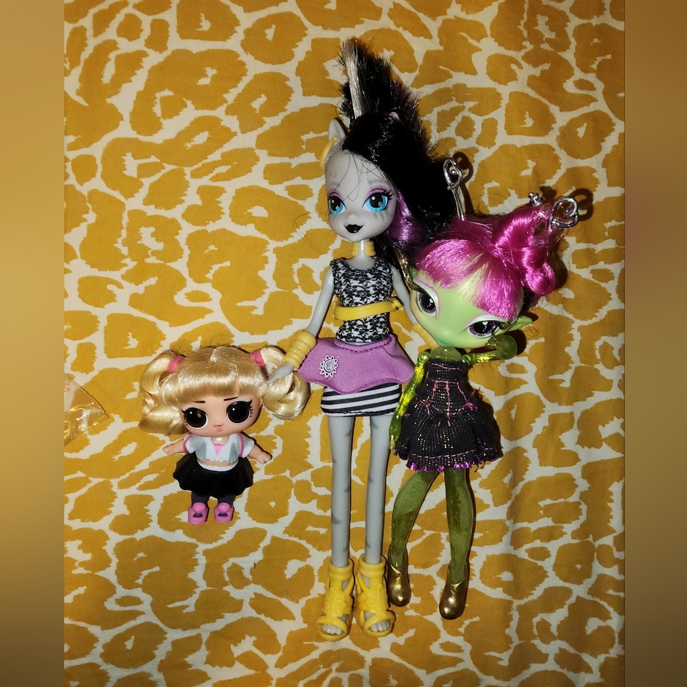 Mixed Doll Lot